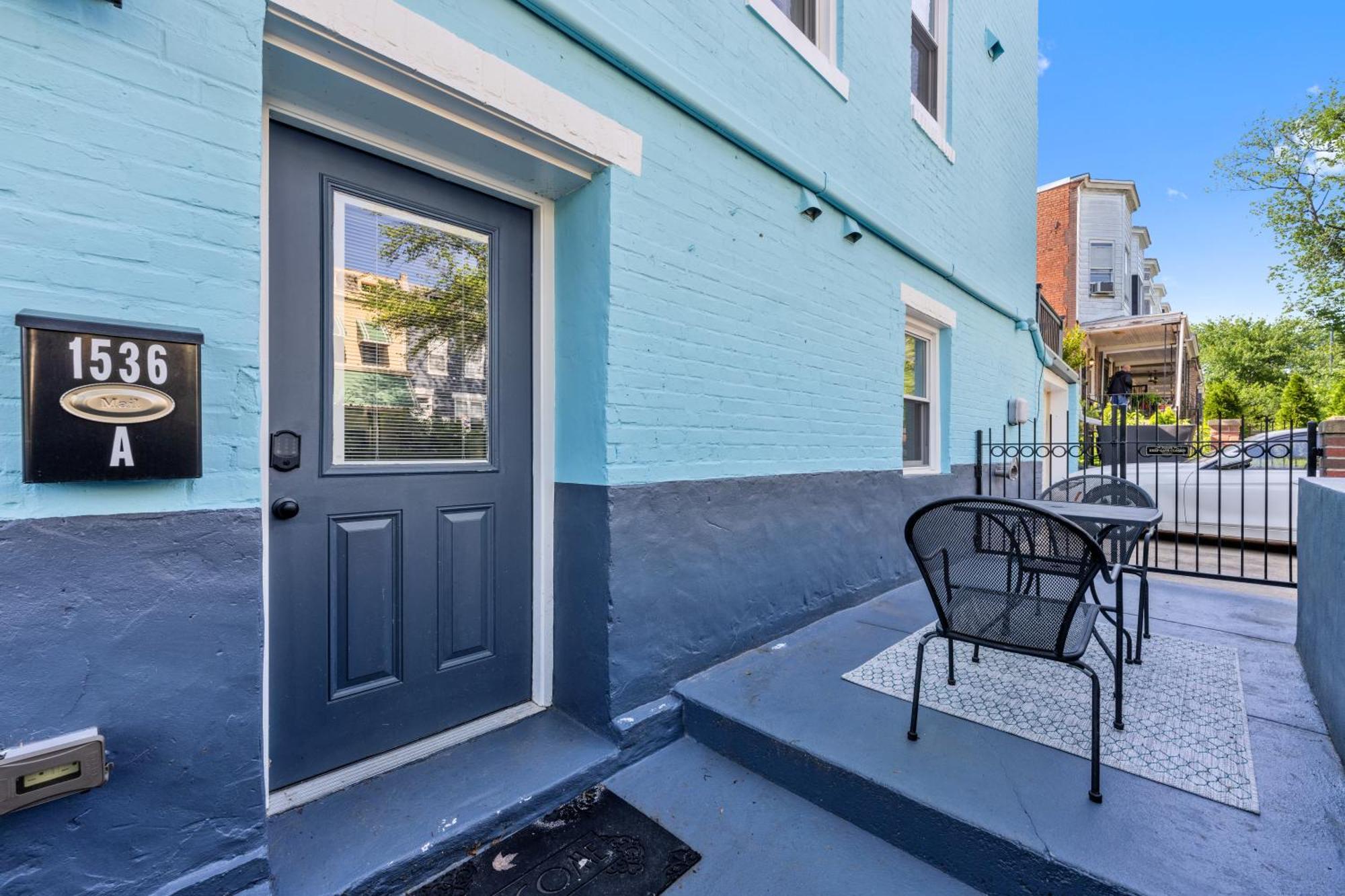 Adorable Infant Friendly 1br Retreat *