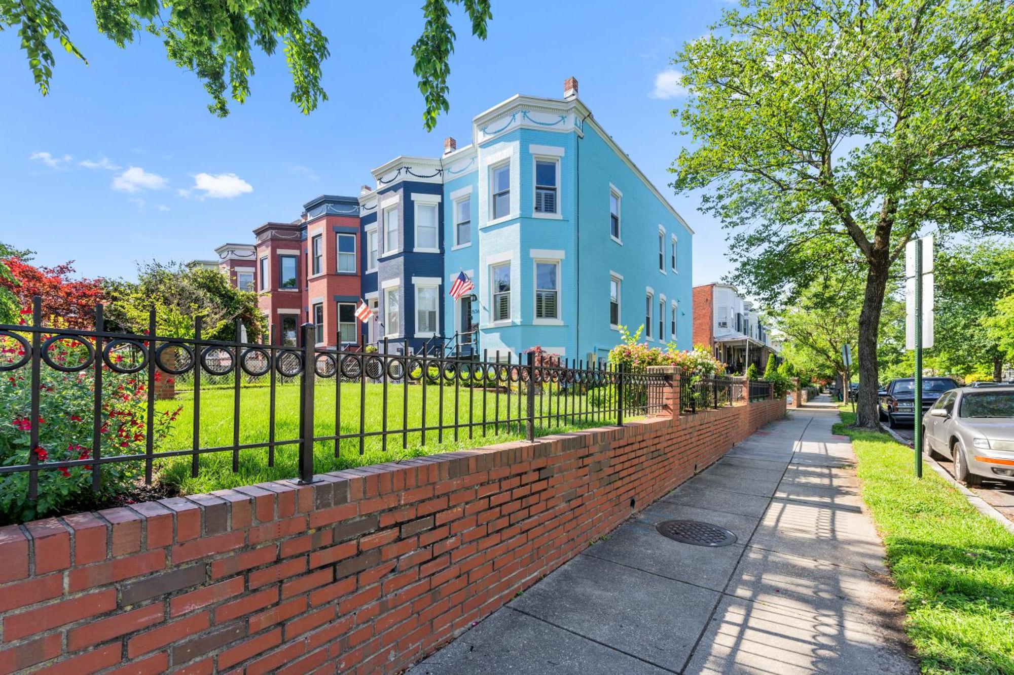 Adorable Infant Friendly 1br Retreat *