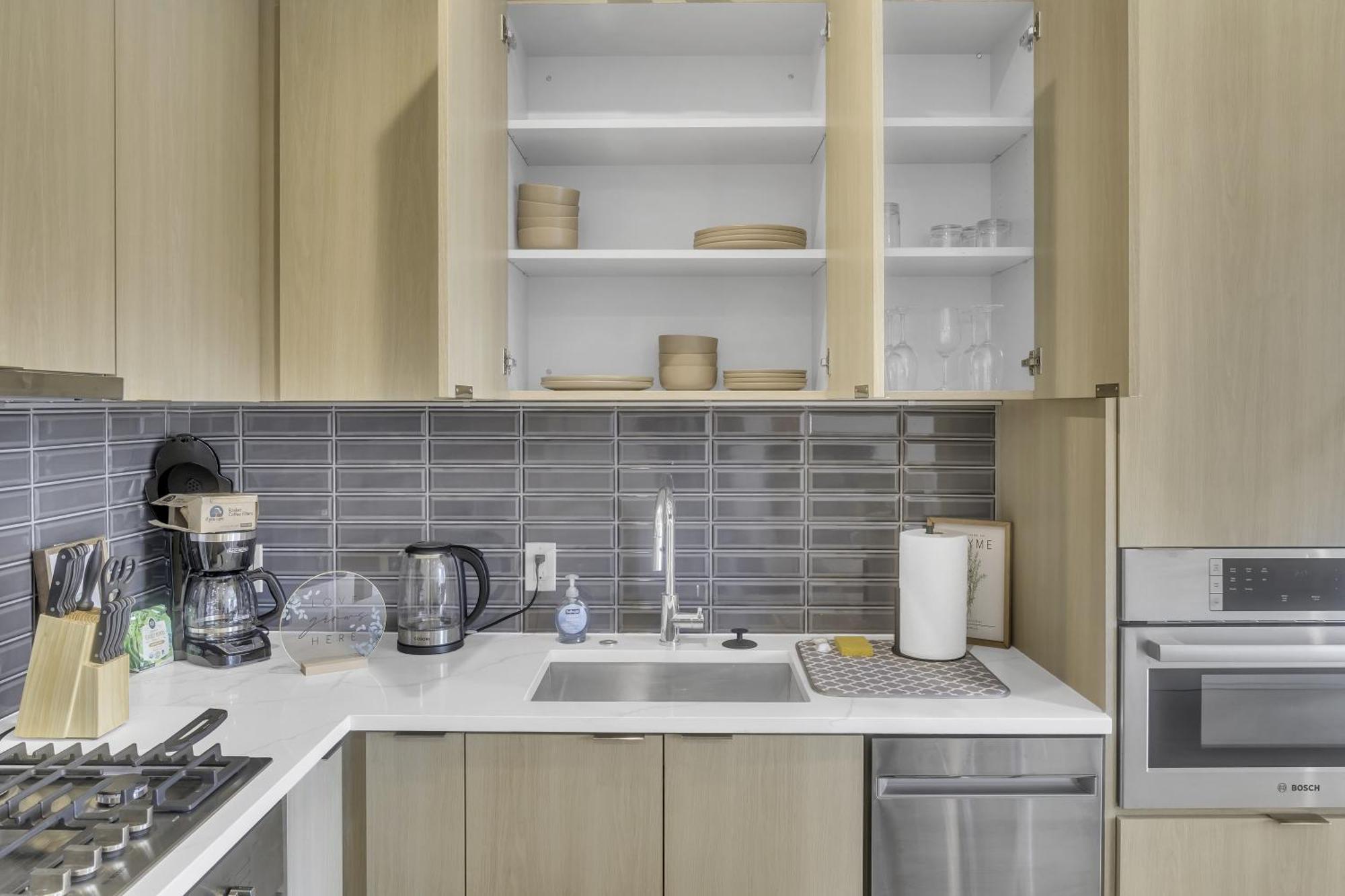 2br Logan Circle Furnished Apts *
