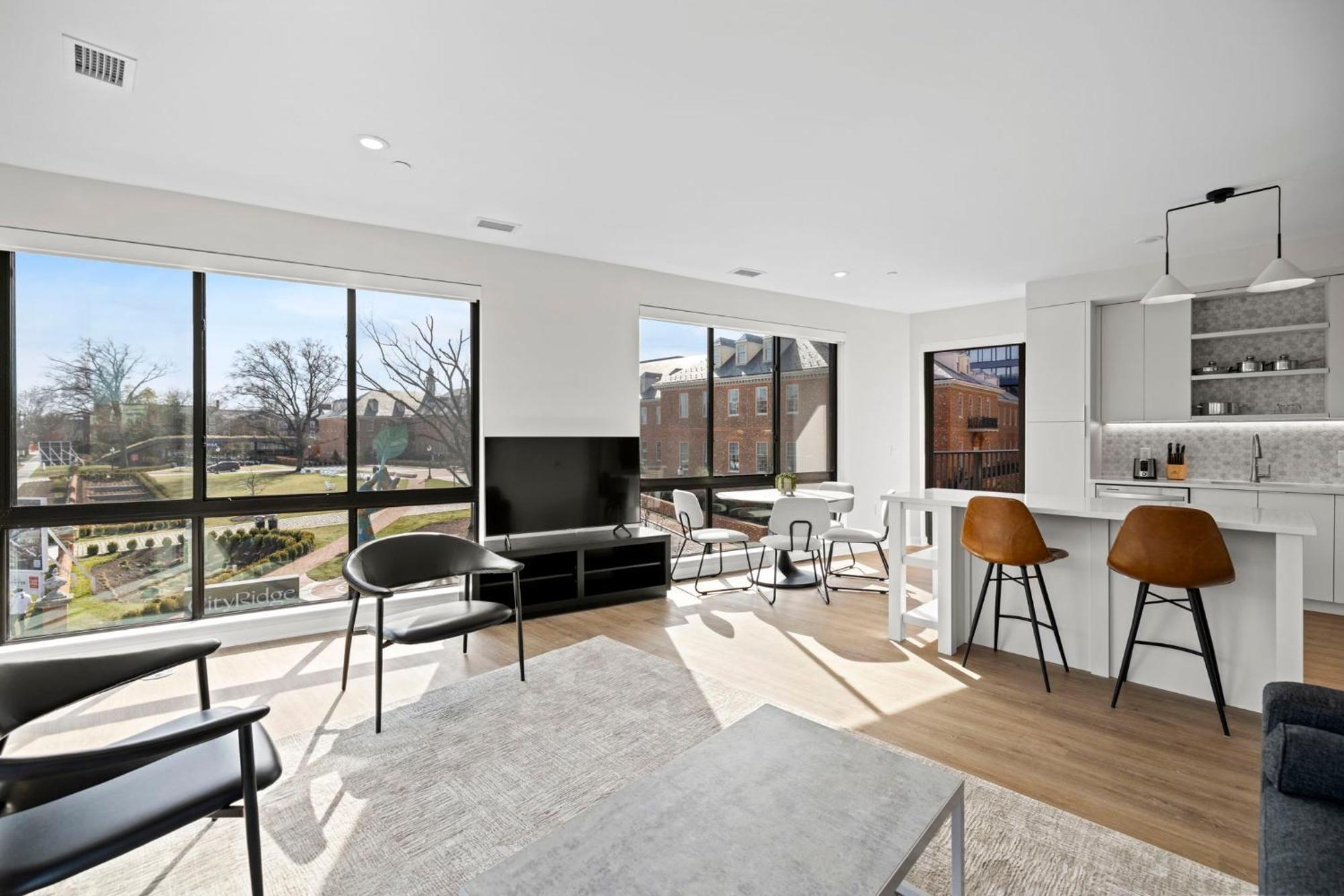 Placemakr Cathedral Heights Apartment