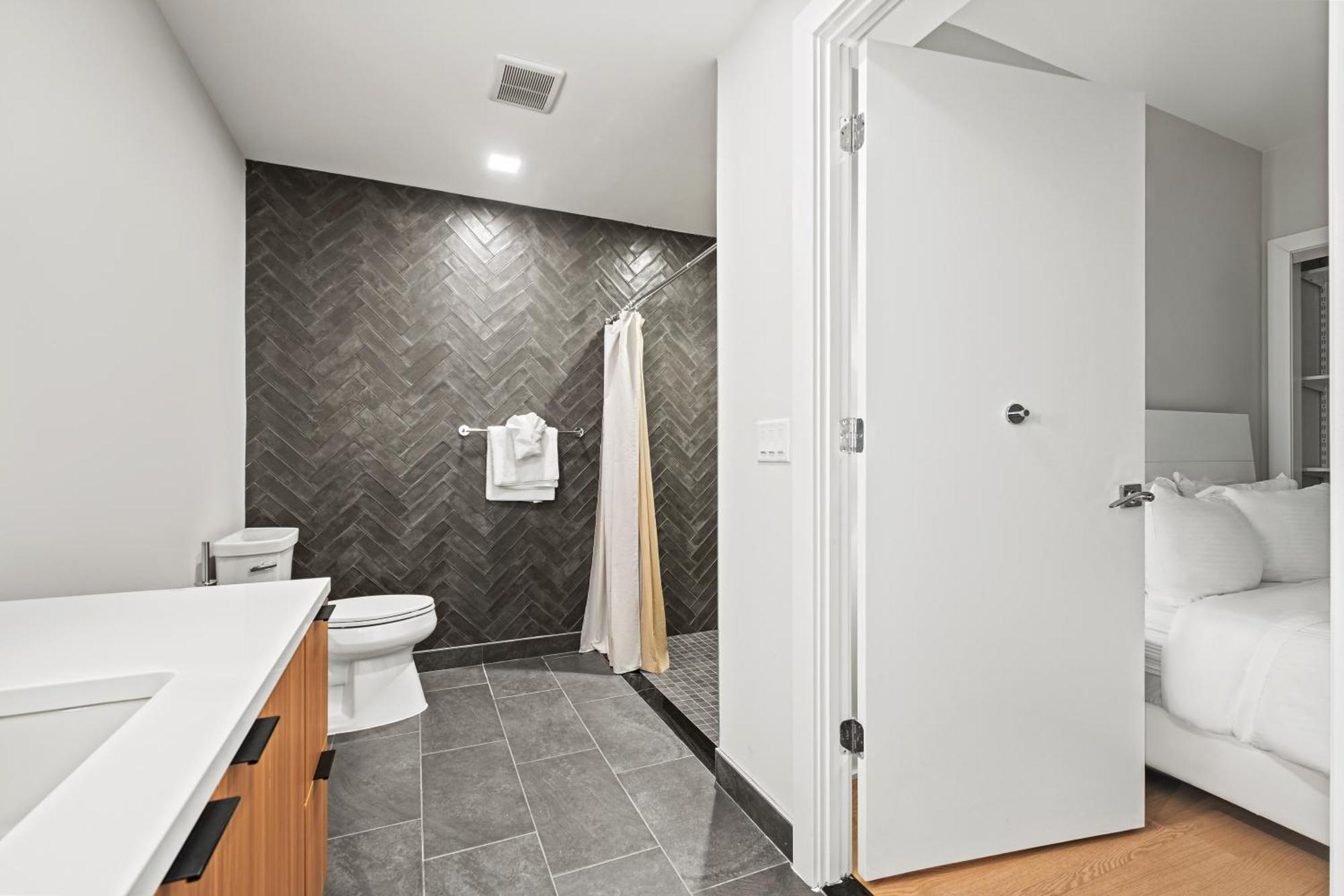 Global Luxury At Tribeca Hotel Washington