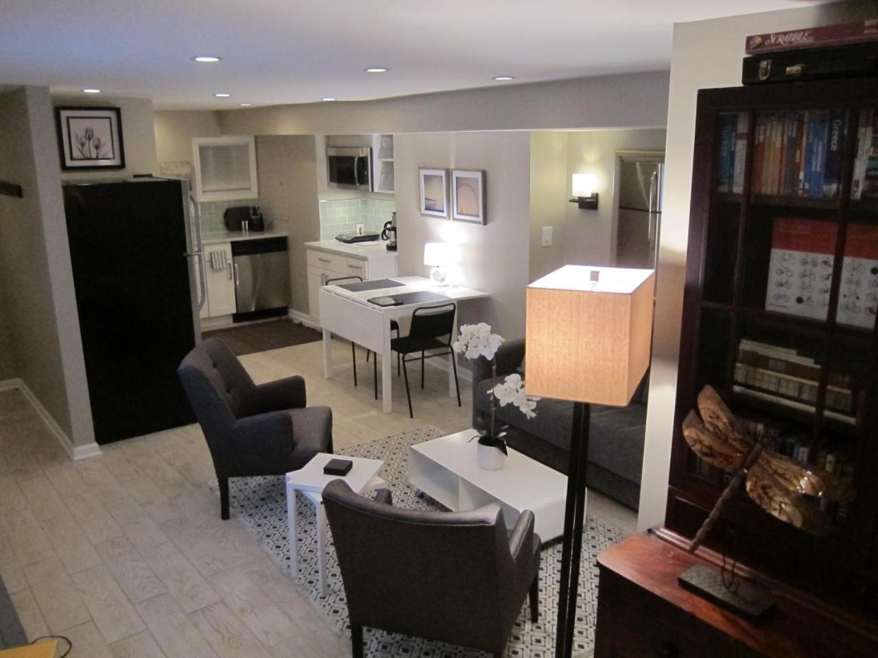 Stylish Renovated Flat, Central, Walk To Dc Sights Apartment