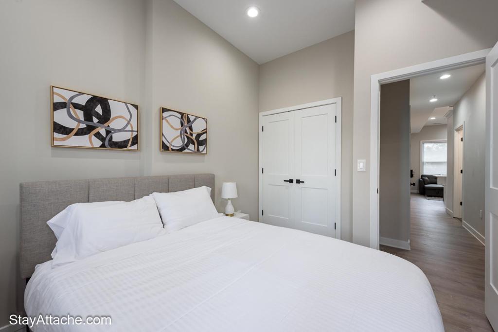 Lux 2br In Dc With Patio Washington