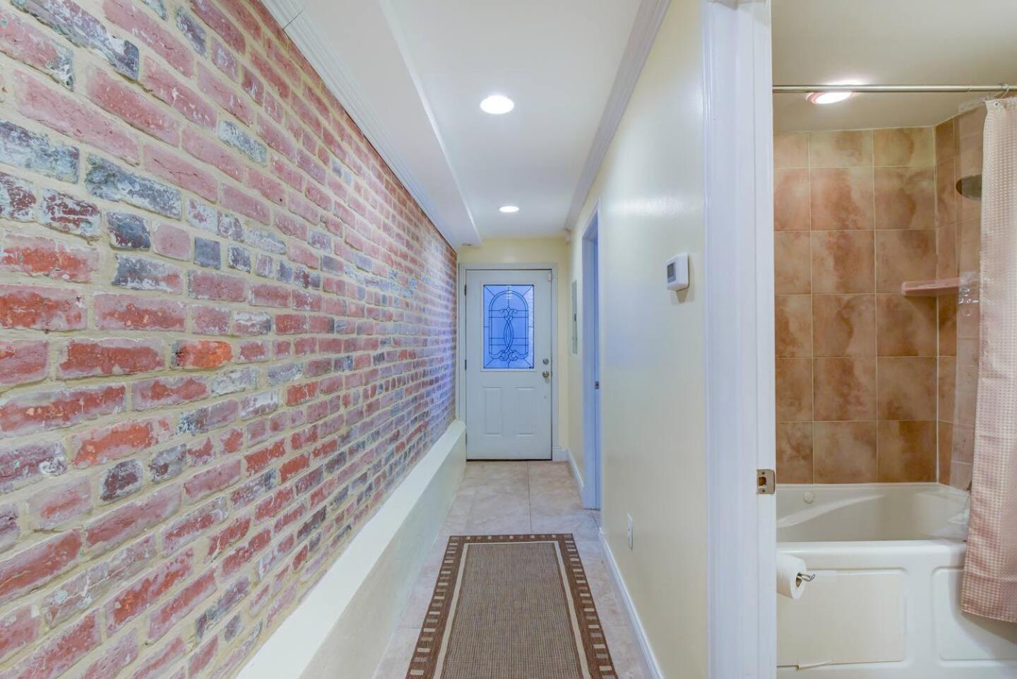 Cozy Ledroit Park 2 Bedroom *