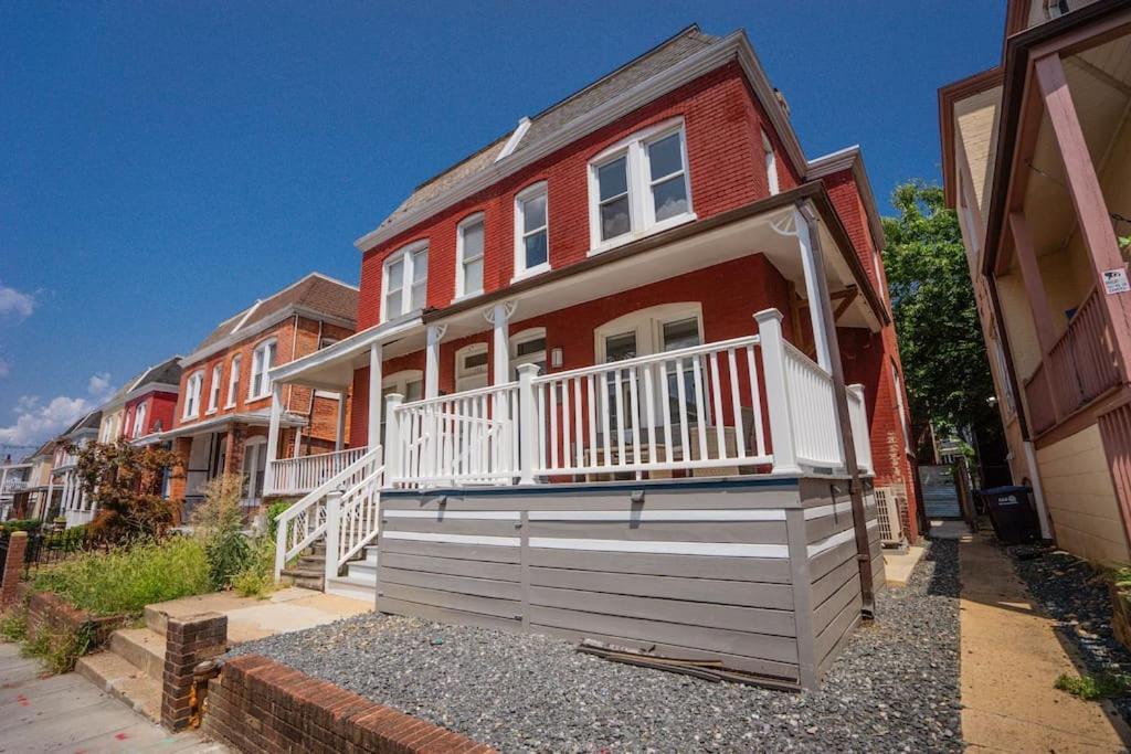 Holiday home Stunning Renovated Dc
