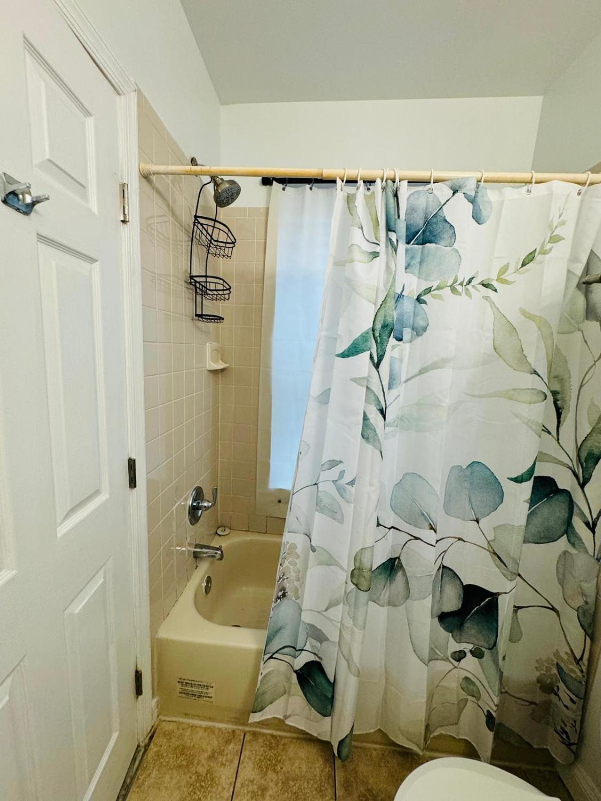Spacious, Relaxing And Gorgeous 5bd 5ba House In Dc Washington