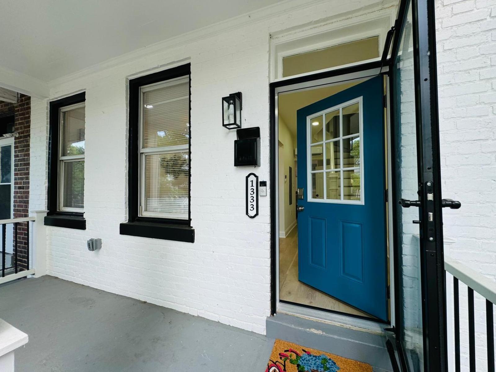 Holiday home Luxurious 5 Bedroom House!1 Mile From Capitol Hill! Washington