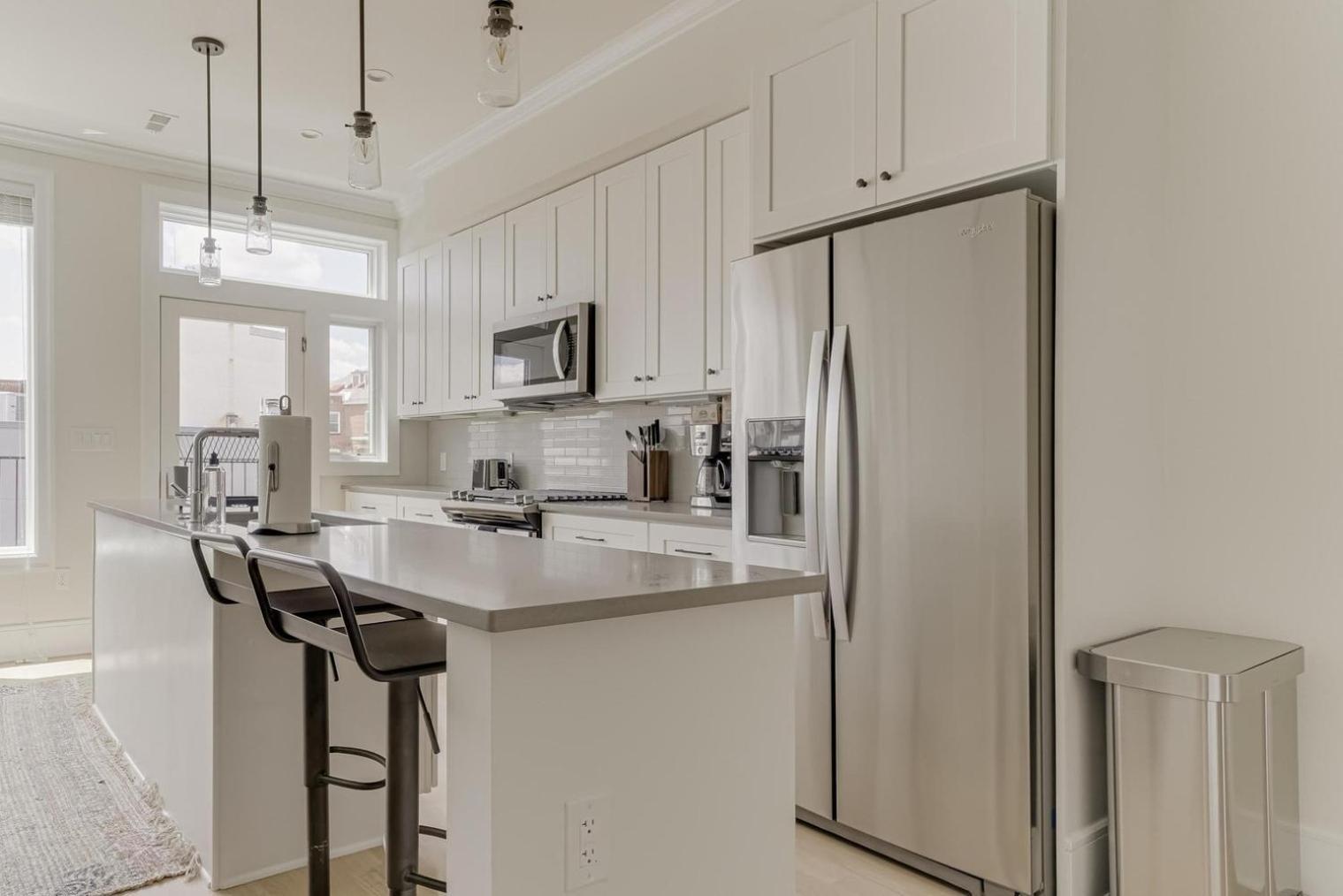 Dupont Circle 2br W Wd Nr Restaurants Bars Wdc-738 Apartment