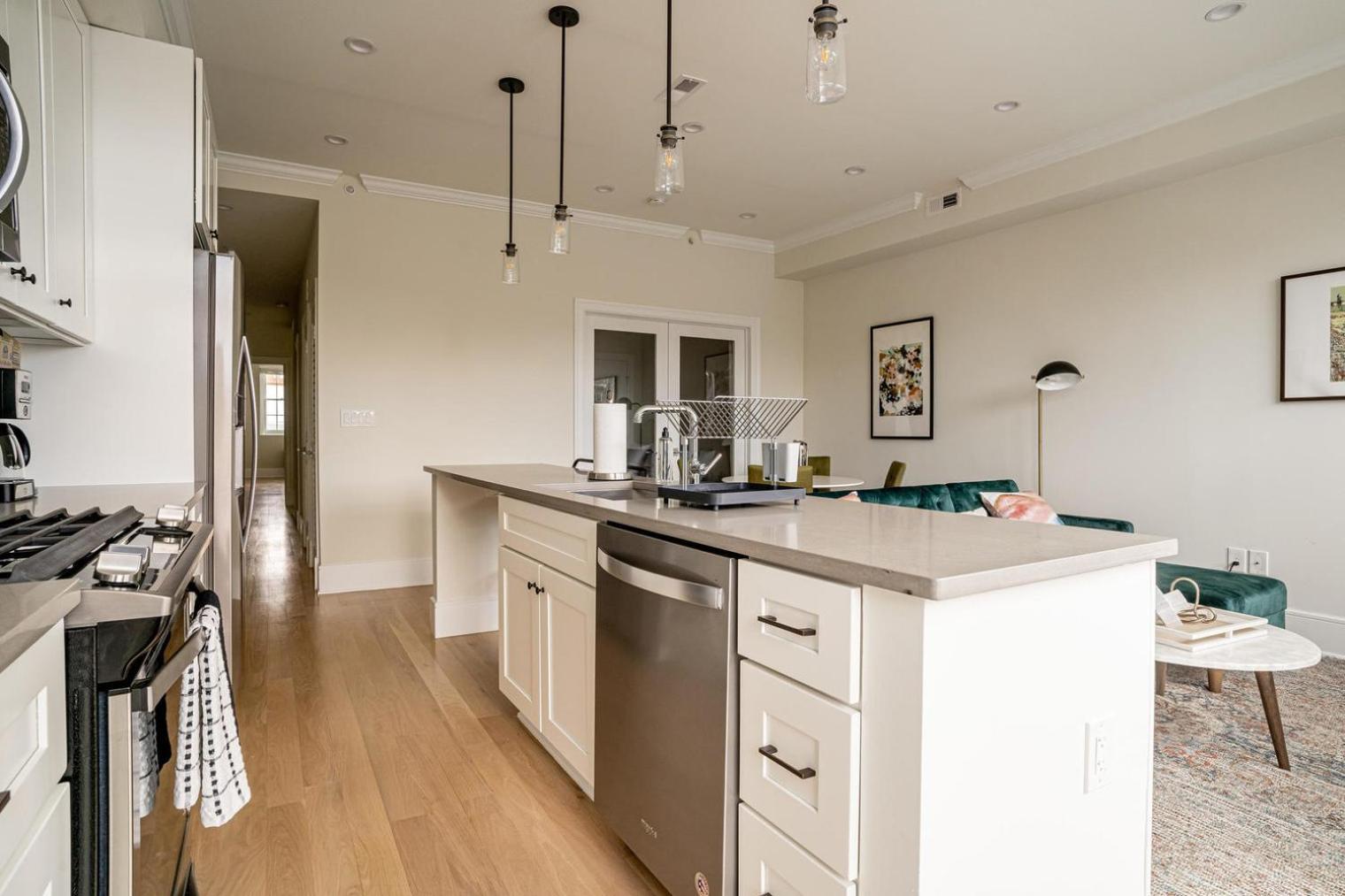 Dupont Circle 2br W Wd Nr Restaurants Bars Wdc-738 Apartment *