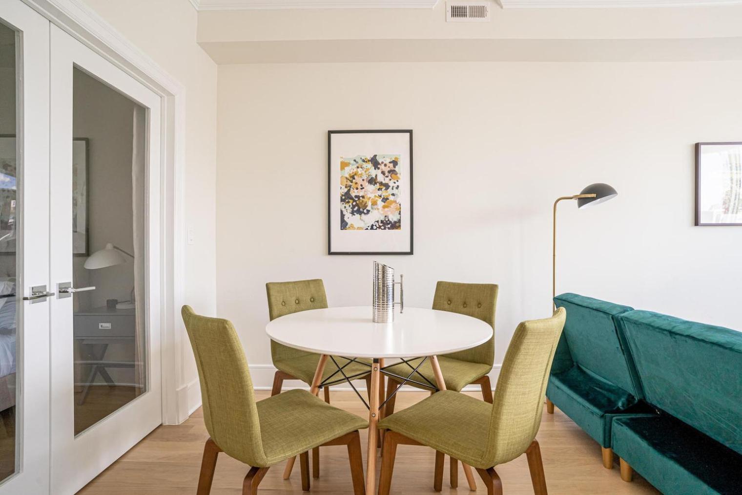 Dupont Circle 2br W Wd Nr Restaurants Bars Wdc-738 Washington