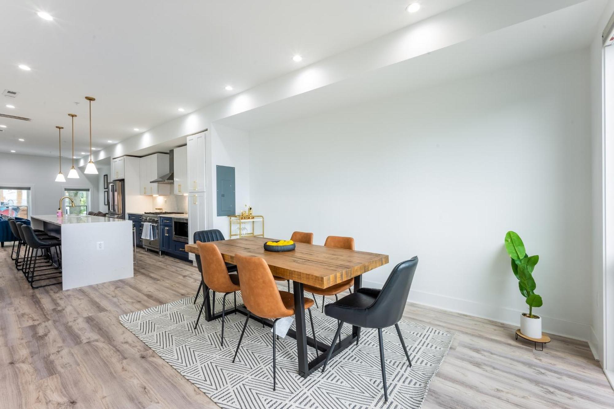 Apartment Modern 3br Condo, Rooftop & Downtown Views Washington