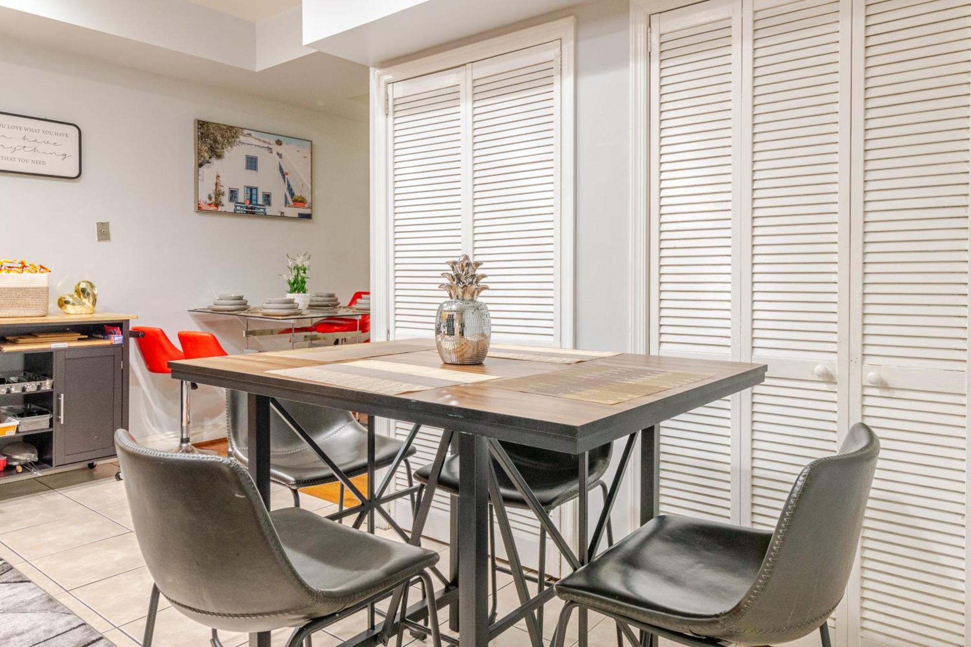 Spacious, Relaxing And Gorgeous 5bd 5ba House In Dc Villa Washington