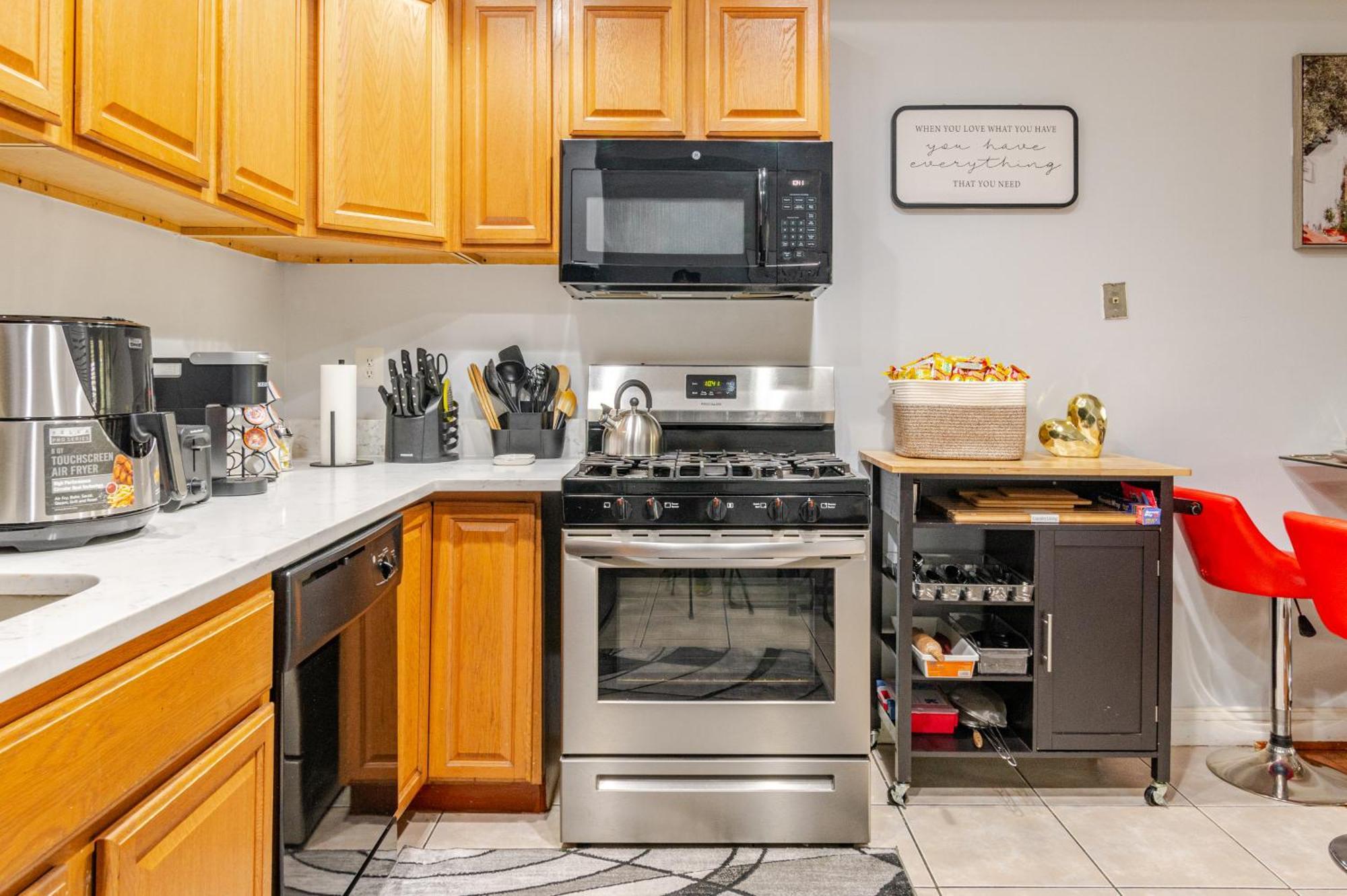 Spacious, Relaxing And Gorgeous 5bd 5ba House In Dc *