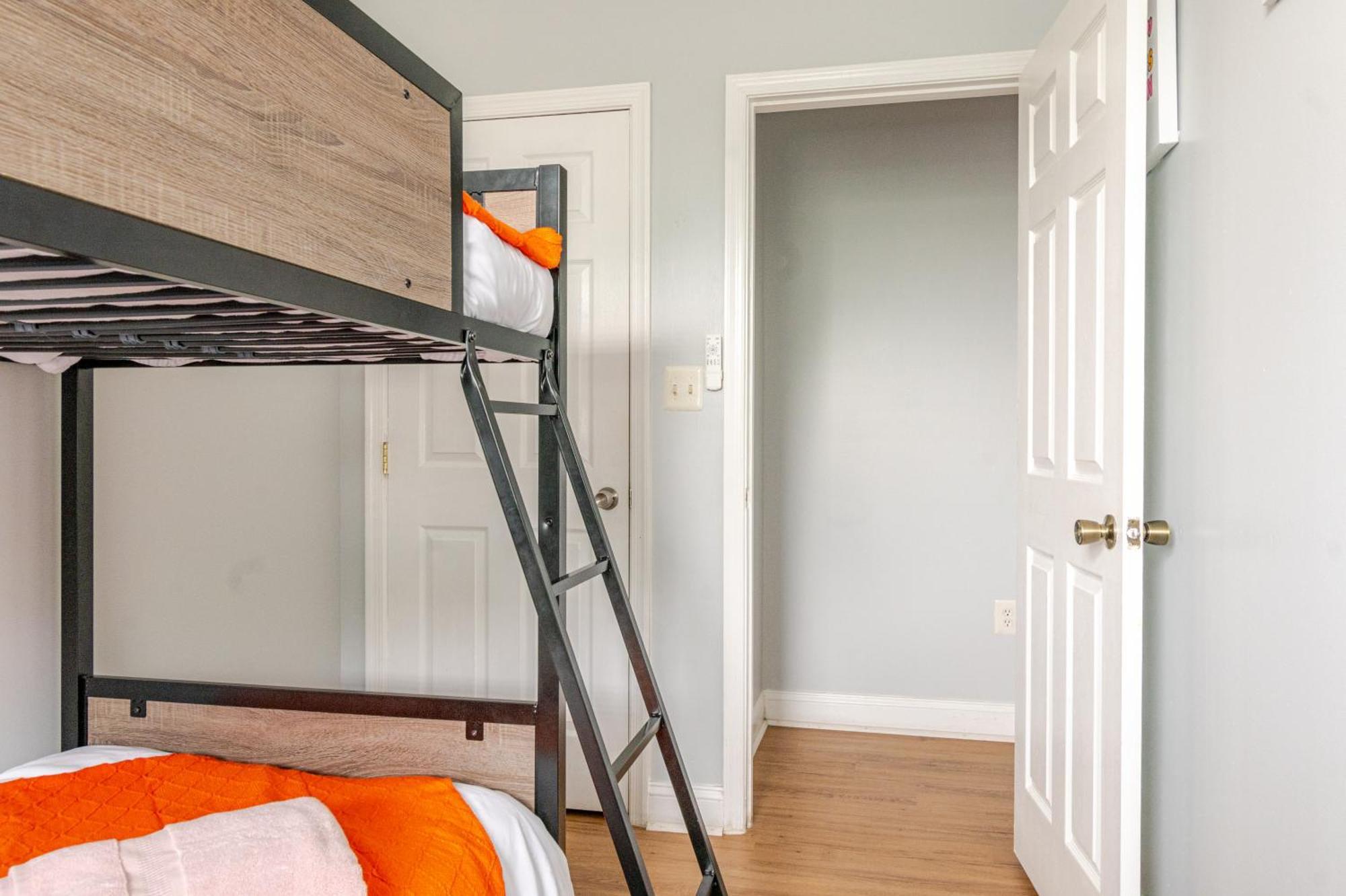 Spacious, Relaxing And Gorgeous 5bd 5ba House In Dc Villa Washington