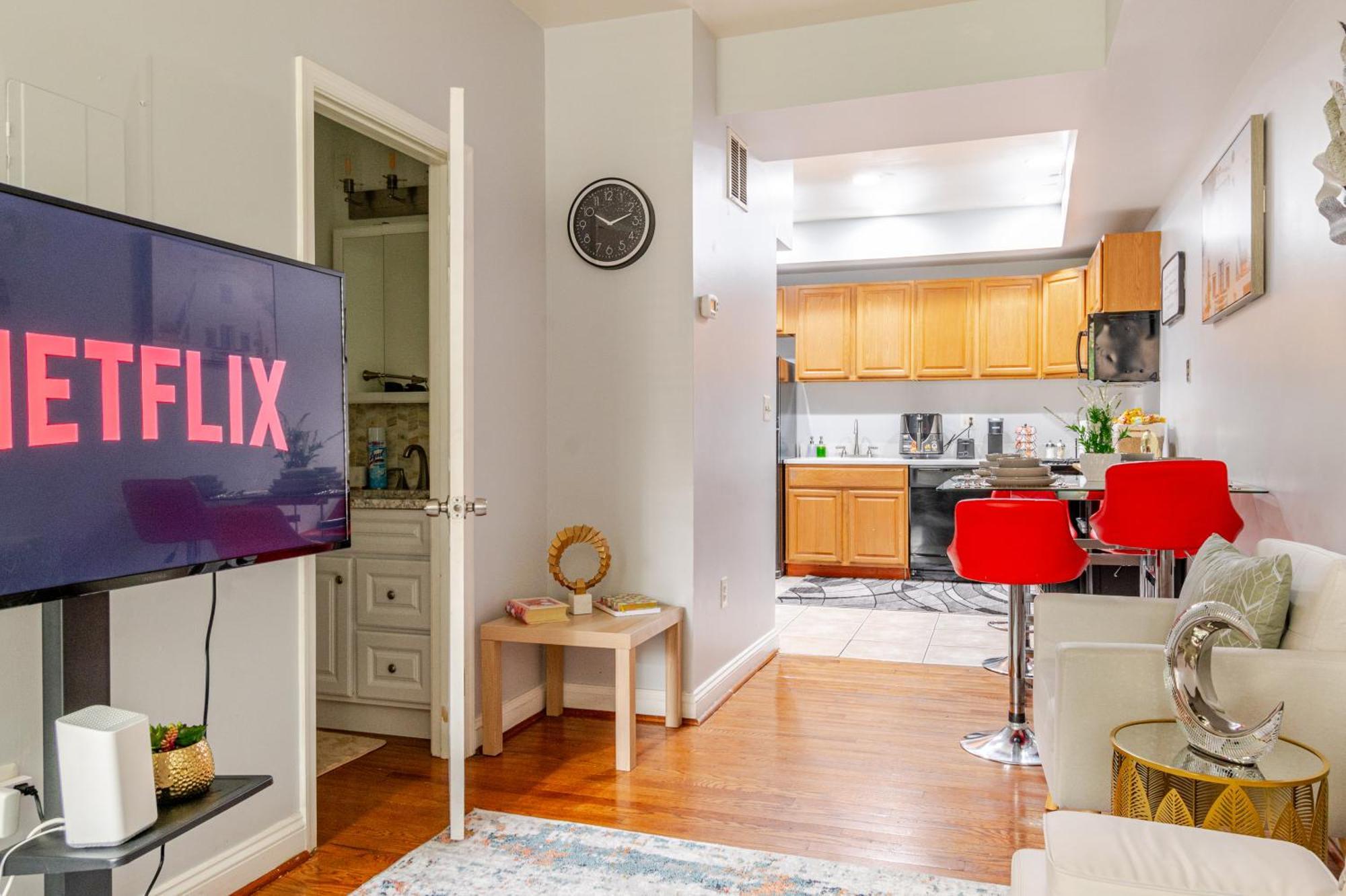 Spacious, Relaxing And Gorgeous 5bd 5ba House In Dc * Washington