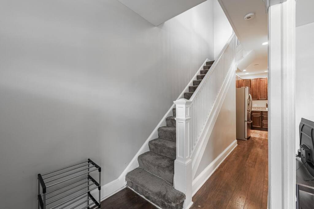 Cozy 3br House In Dc With Parking *