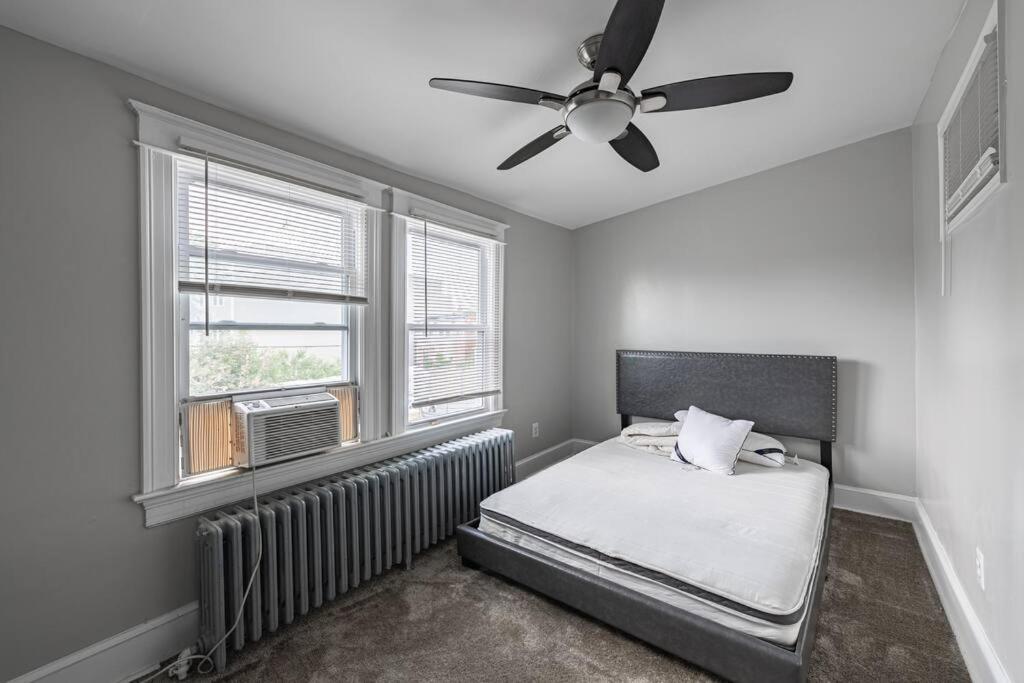 Cozy 3br House In Dc With Parking Holiday home *