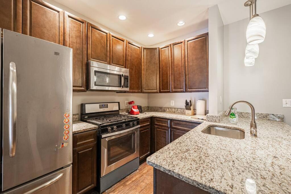 Cozy 3br House In Dc With Parking