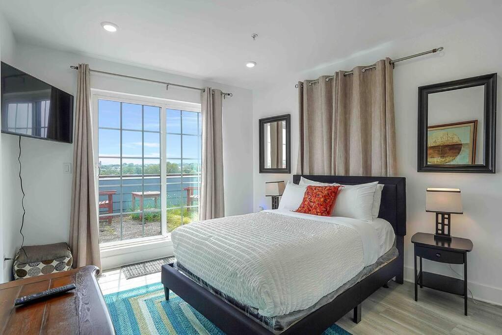 Luxury Penthouse , Private Roofdeck & Amazing View Holiday home
