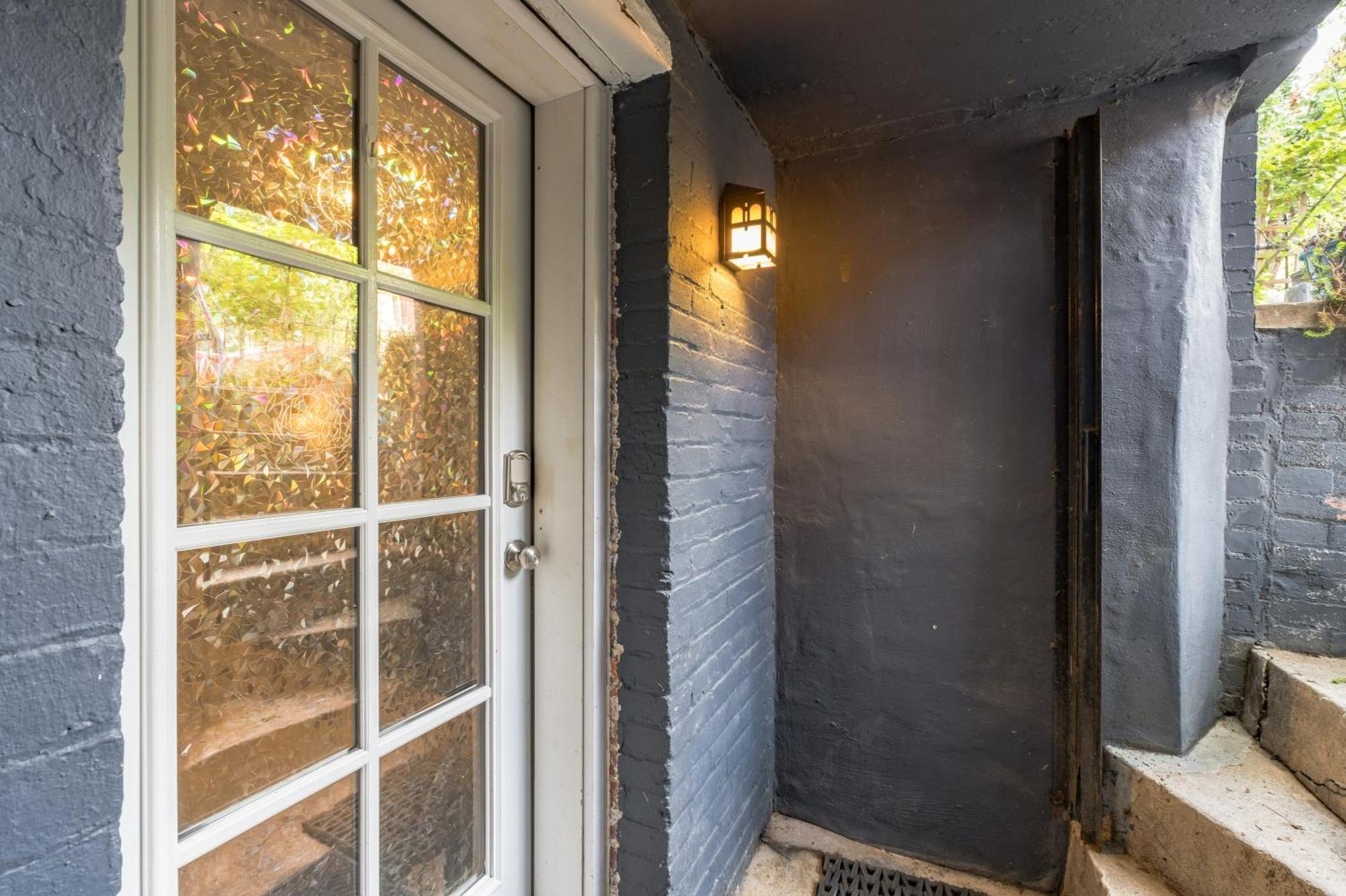 Cute And Charming 1br In Fantastic Location Townhouse Holiday home