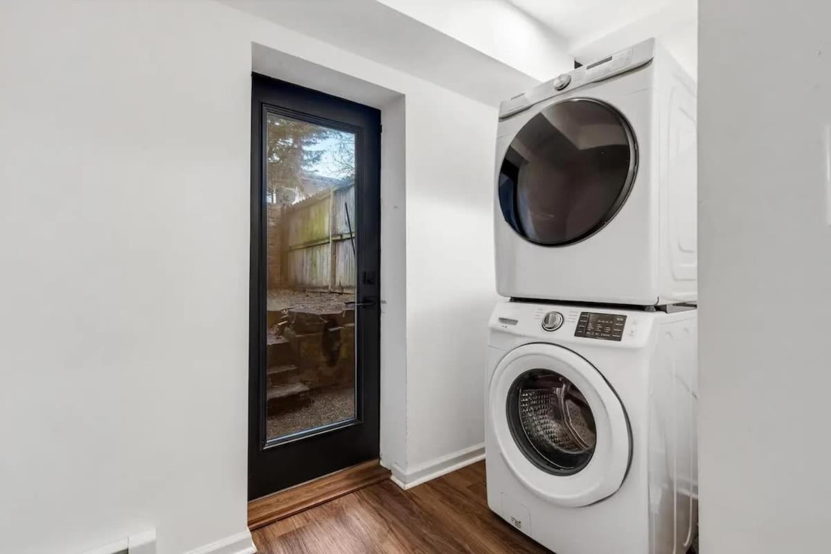 H St Dc Haven 4-br * Washington
