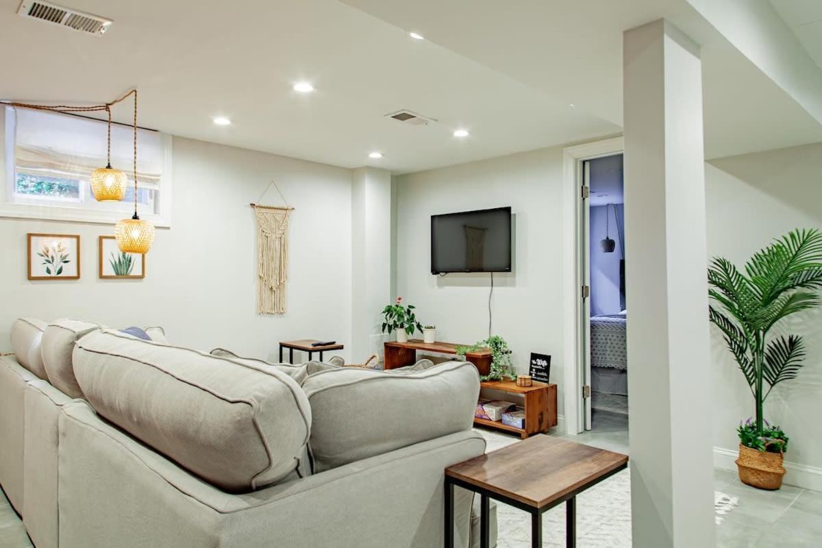 Apartment Private 1-br Dc Residential-style Parking Washington
