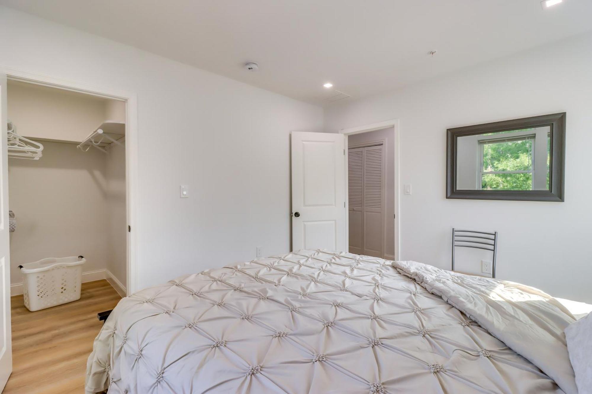 Apartment Renovated Dc Near Museums, Monuments And More!