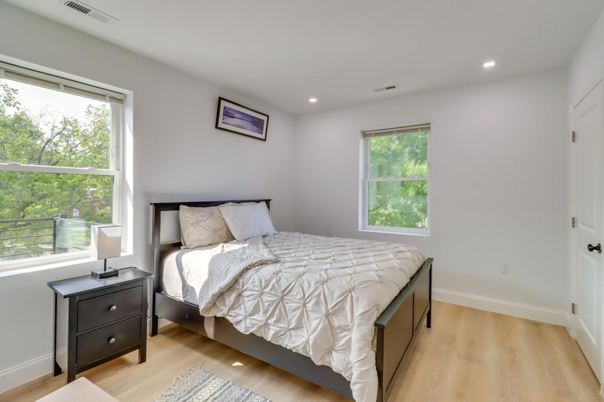 Apartment Renovated Dc Near Museums, Monuments And More! Washington