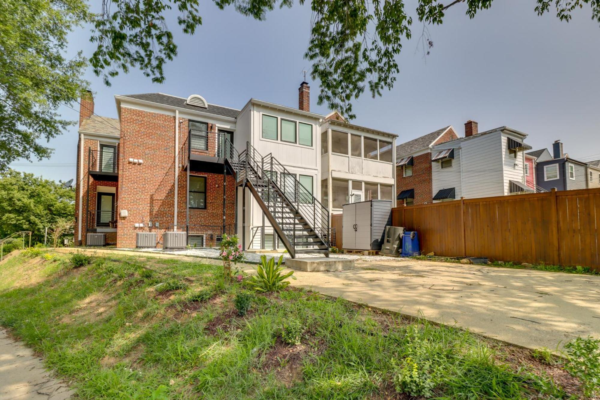 Apartment Renovated Dc Near Museums, Monuments And More! Washington