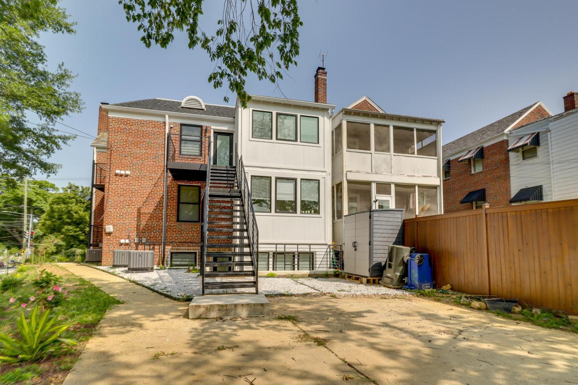 Renovated Dc Near Museums, Monuments And More!