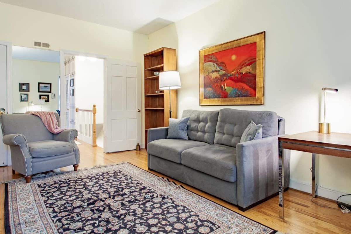 Heart Of Capitol Hill Row House Luxury & Location * Washington