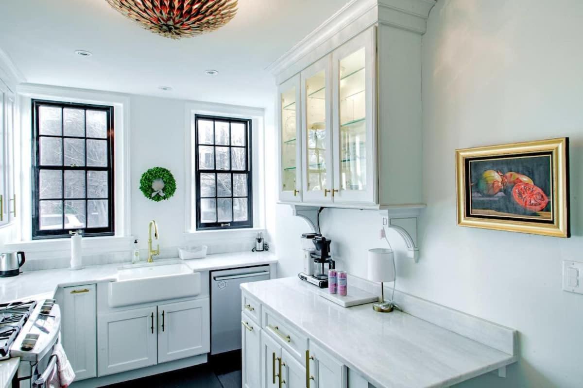 Heart Of Capitol Hill Row House Luxury & Location