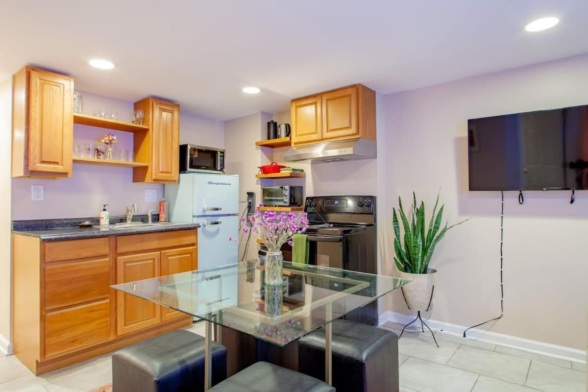 2-br Retreat Peace Privacy & Parking Apartment *
