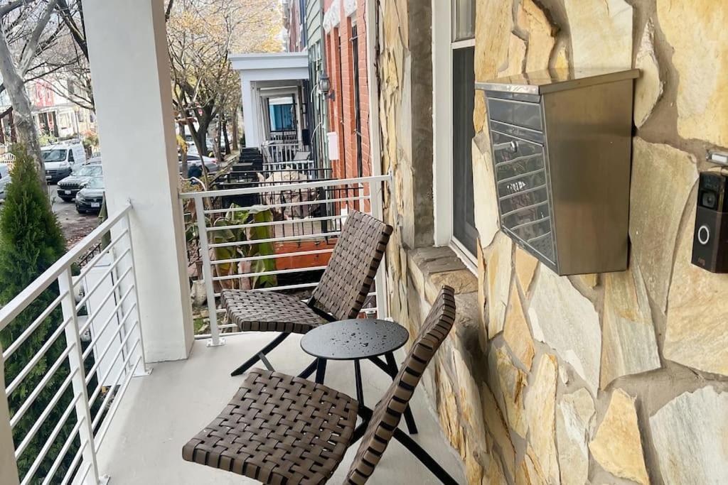 Modern 4br Columbia Heights Gem Walk 2 Metro & Shops Apartment