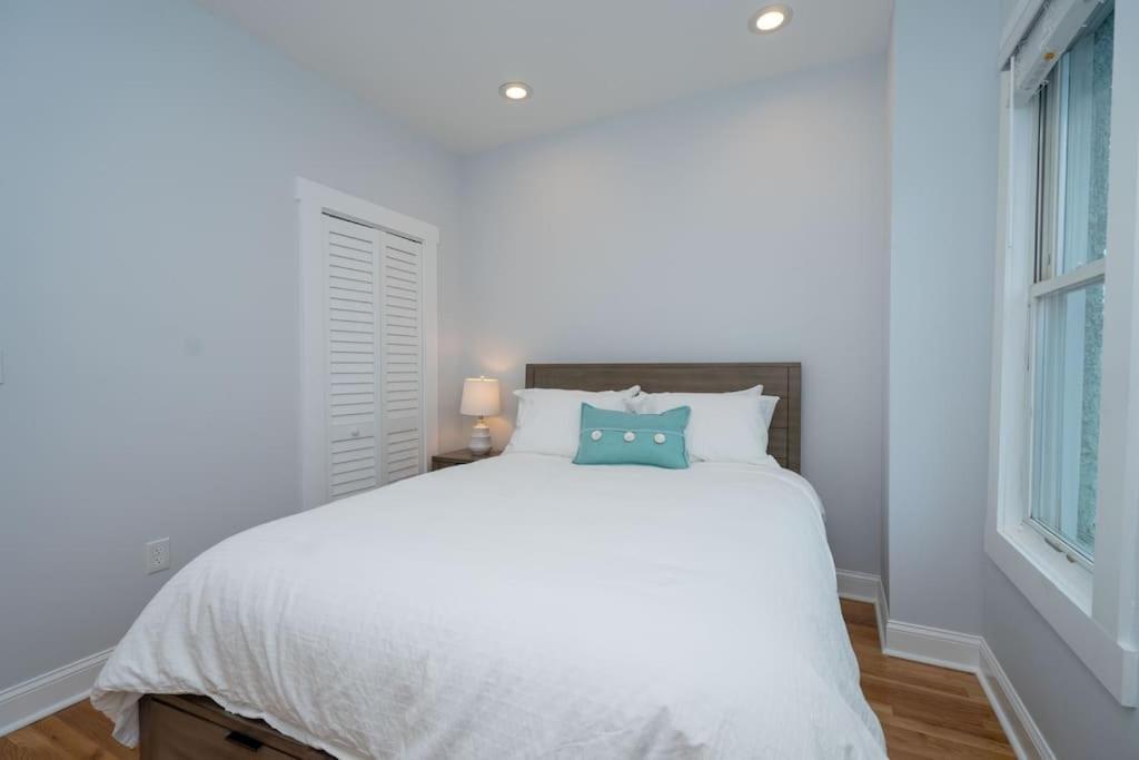 Modern 4br Columbia Heights Gem Walk 2 Metro & Shops Apartment