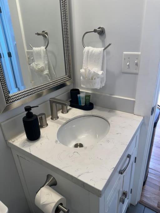 Modern 4br Columbia Heights Gem Walk 2 Metro & Shops