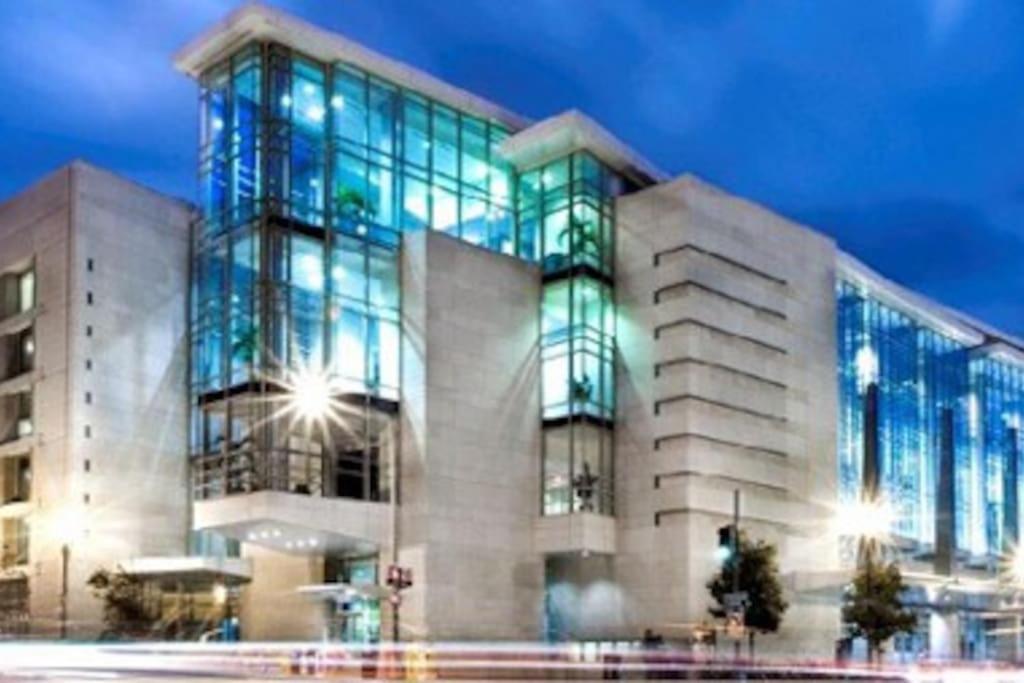 Modern 4br Columbia Heights Gem Walk 2 Metro & Shops Apartment *
