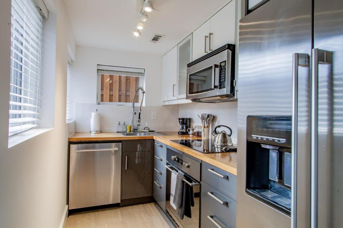 2-br Petworth Pad Walk To Metro Subway Washington
