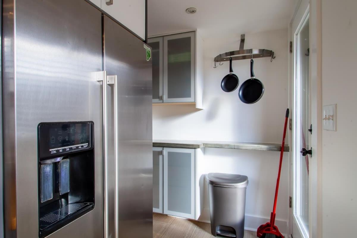 2-br Petworth Pad Walk To Metro Subway