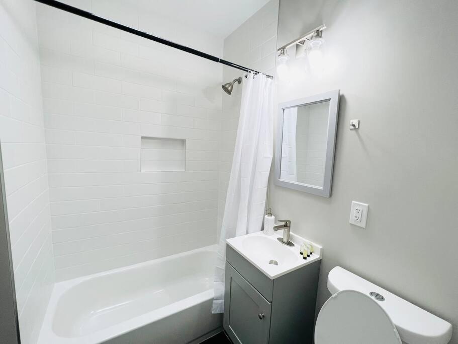 Holiday home Contemporary Upscale 3br At H Street Corridor Washington