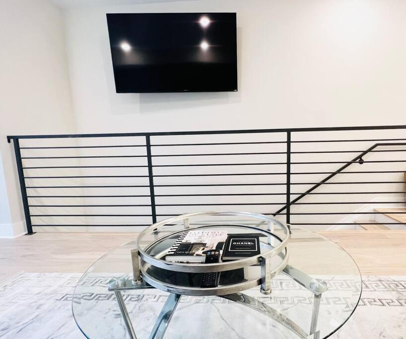 Holiday home Designer Penthouse Rooftop With Monument View-parking Washington