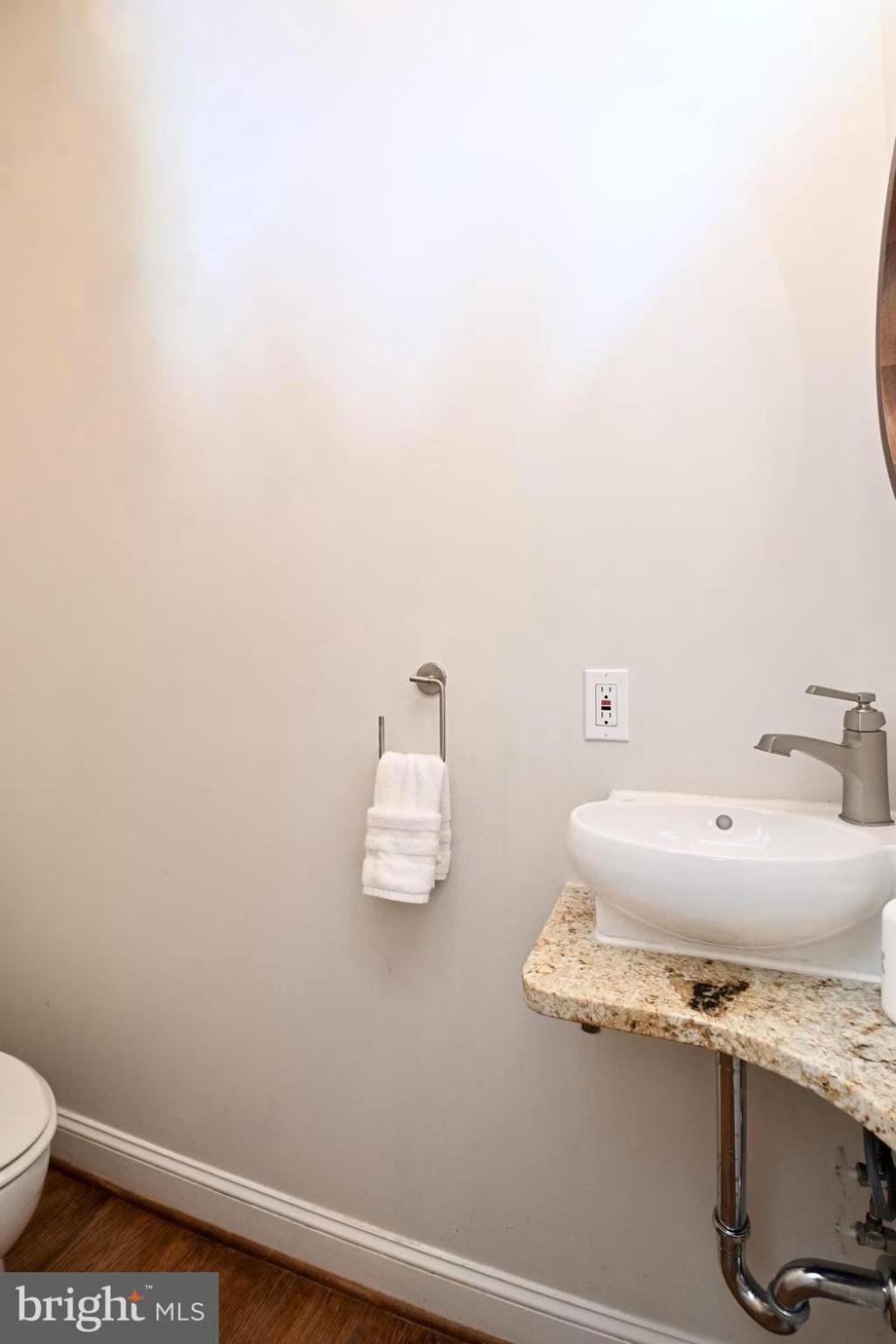 Elegant 5br Near Capitol Hill! Free Parking! Holiday home Washington