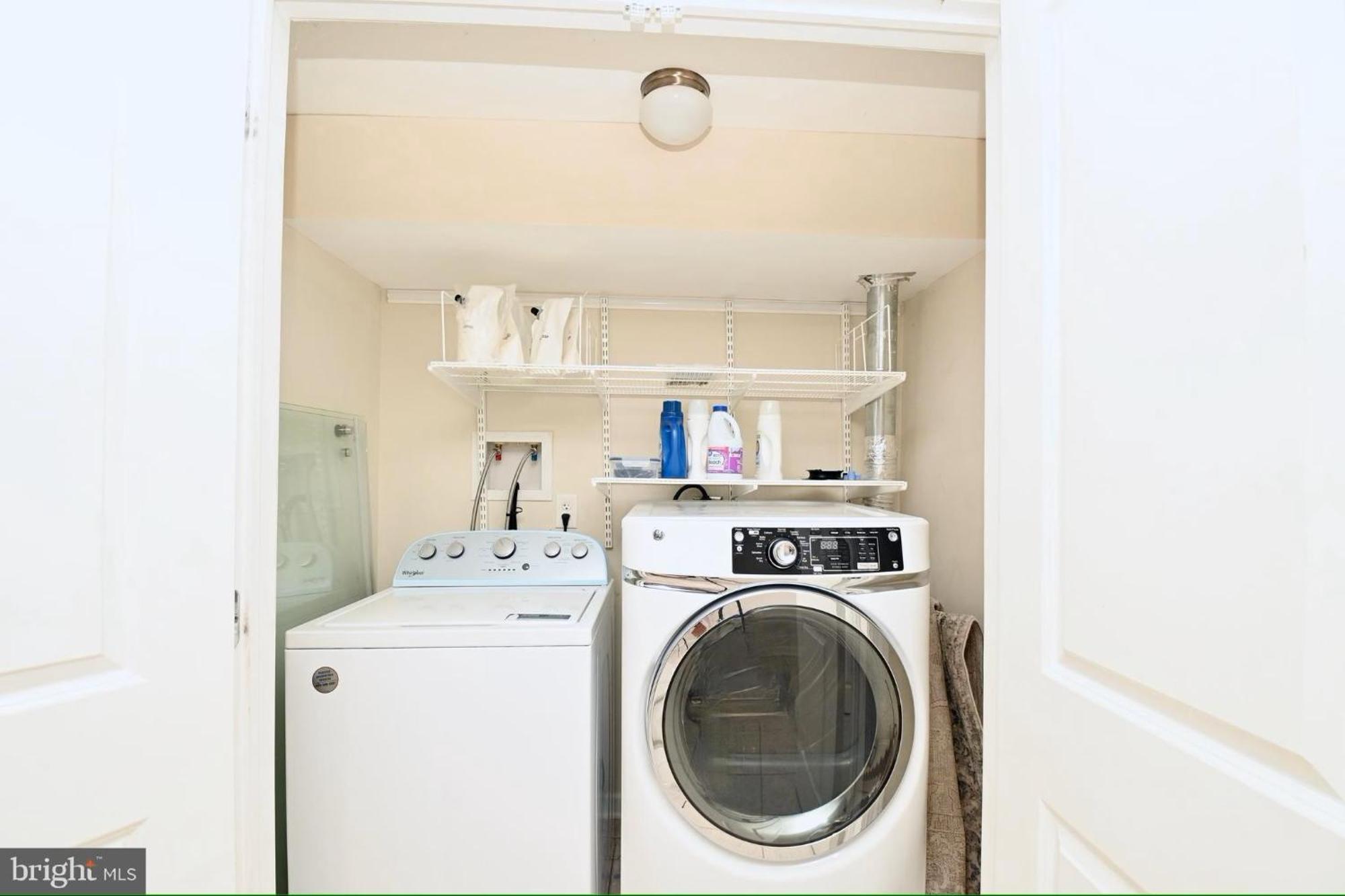 Holiday home Elegant 5br Near Capitol Hill! Free Parking!