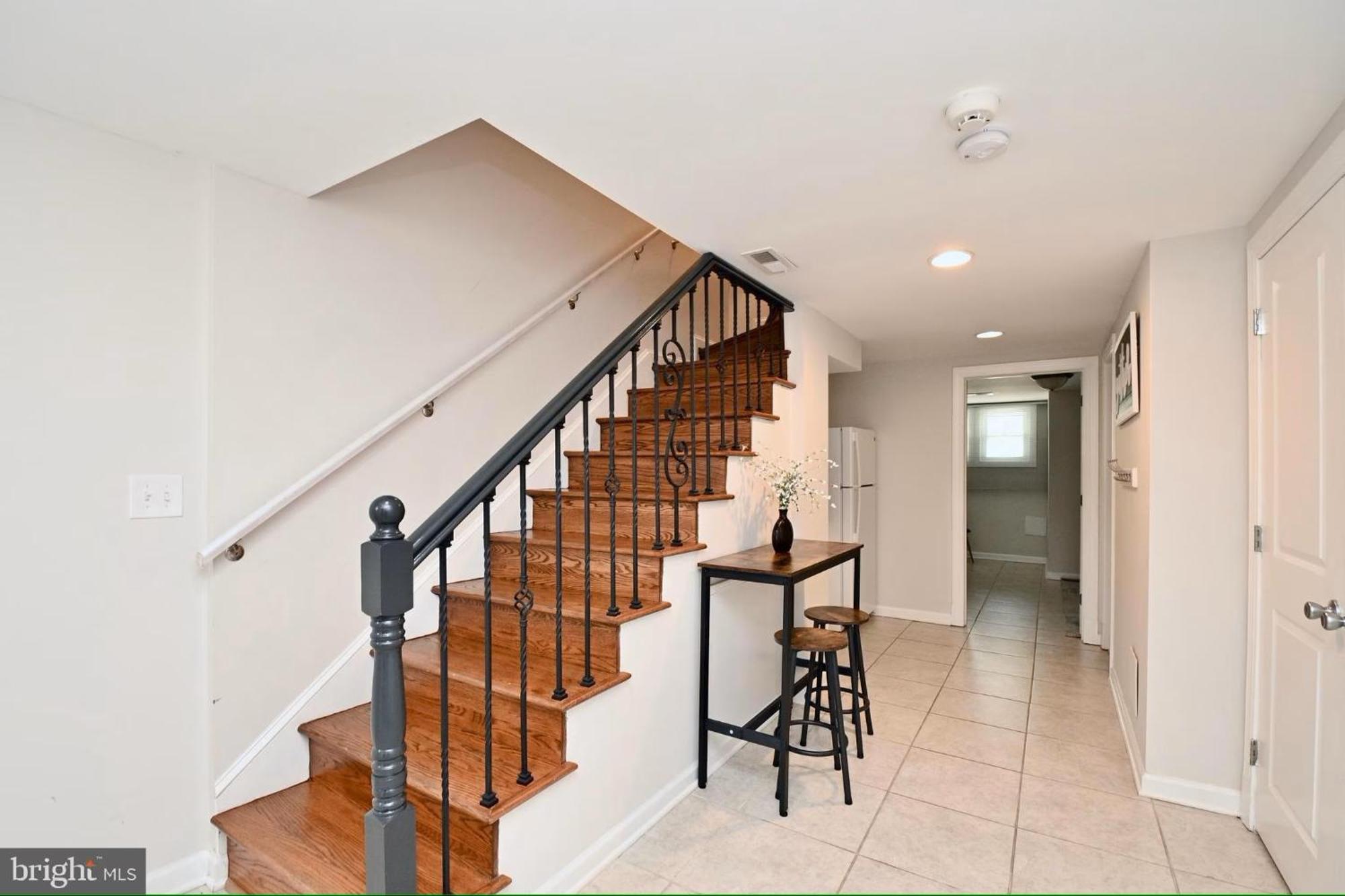 Elegant 5br Near Capitol Hill! Free Parking!
