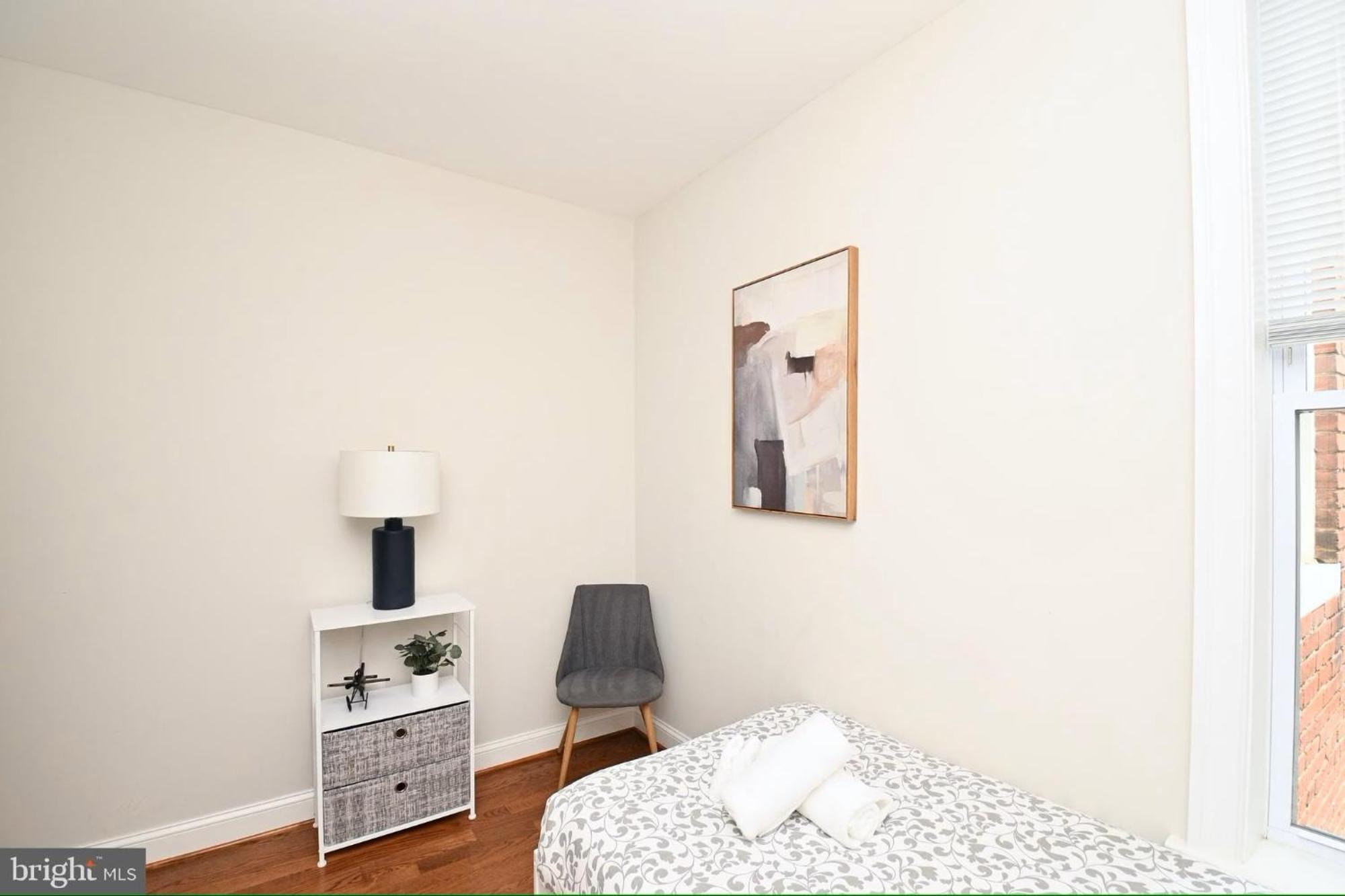Holiday home Elegant 5br Near Capitol Hill! Free Parking!