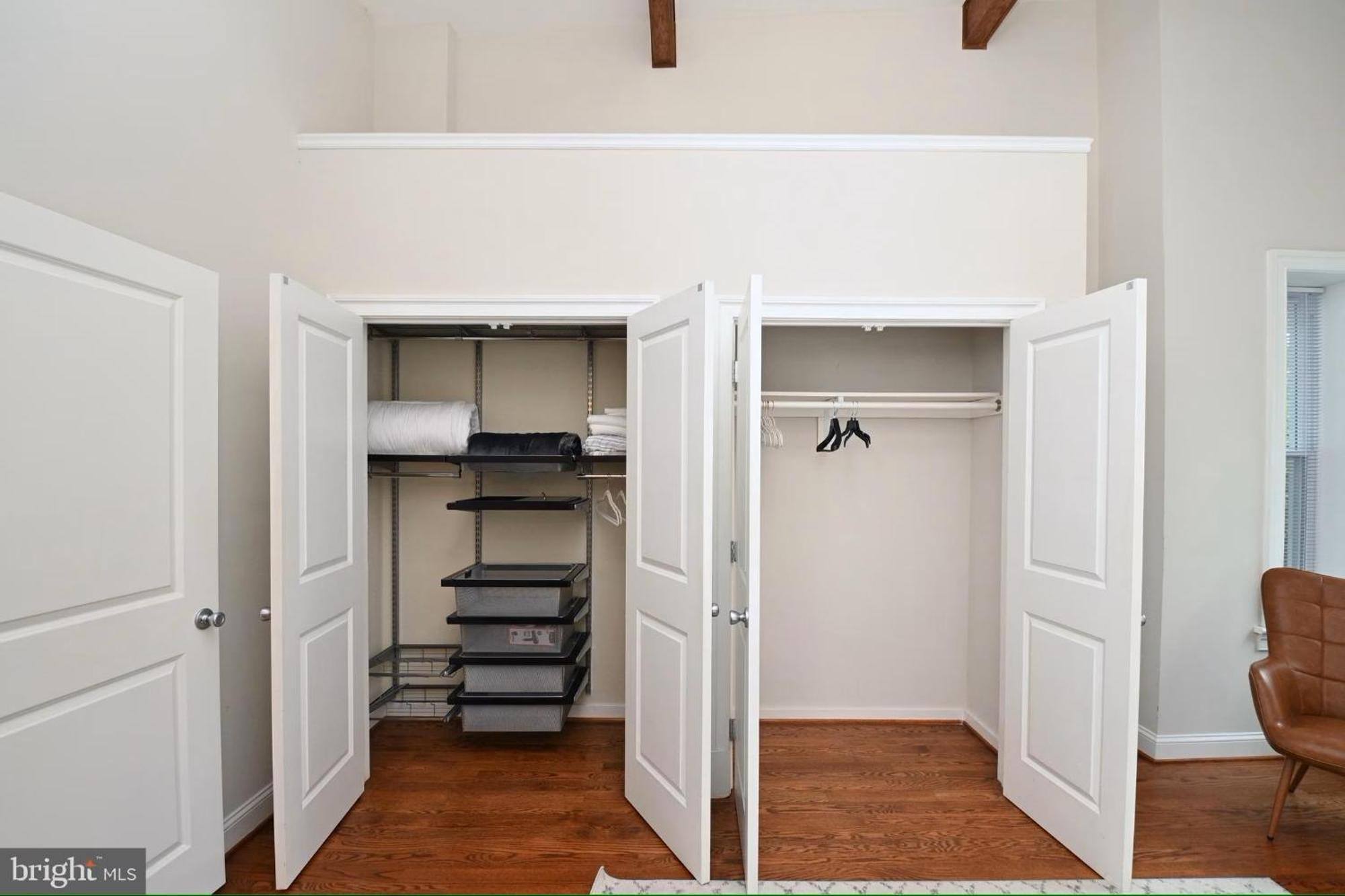 Elegant 5br Near Capitol Hill! Free Parking! *