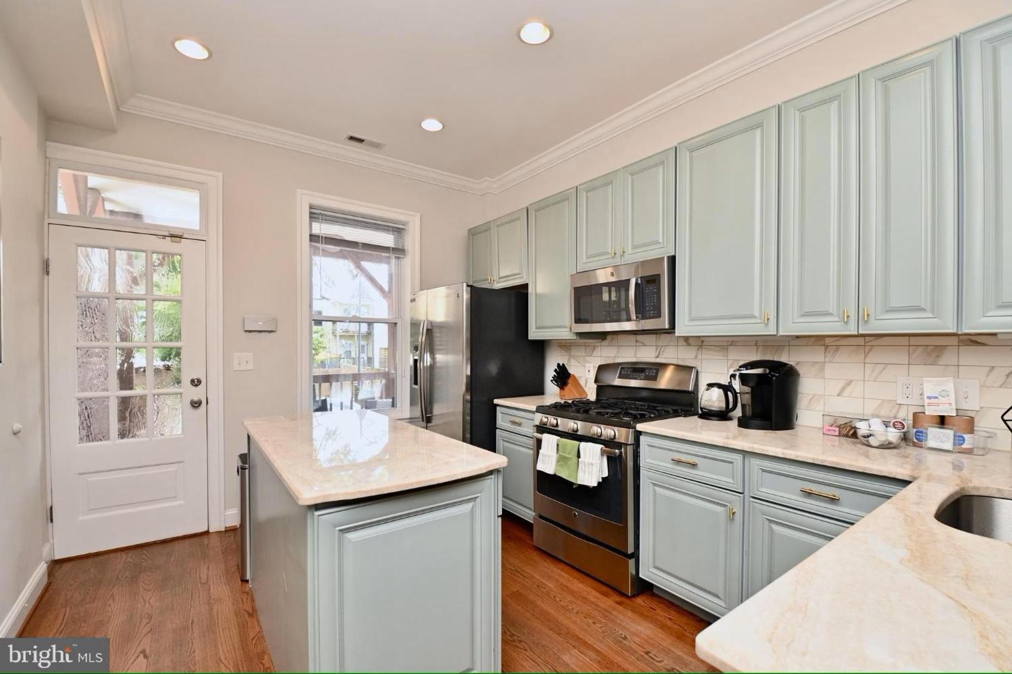 Holiday home Elegant 5br Near Capitol Hill! Free Parking! *