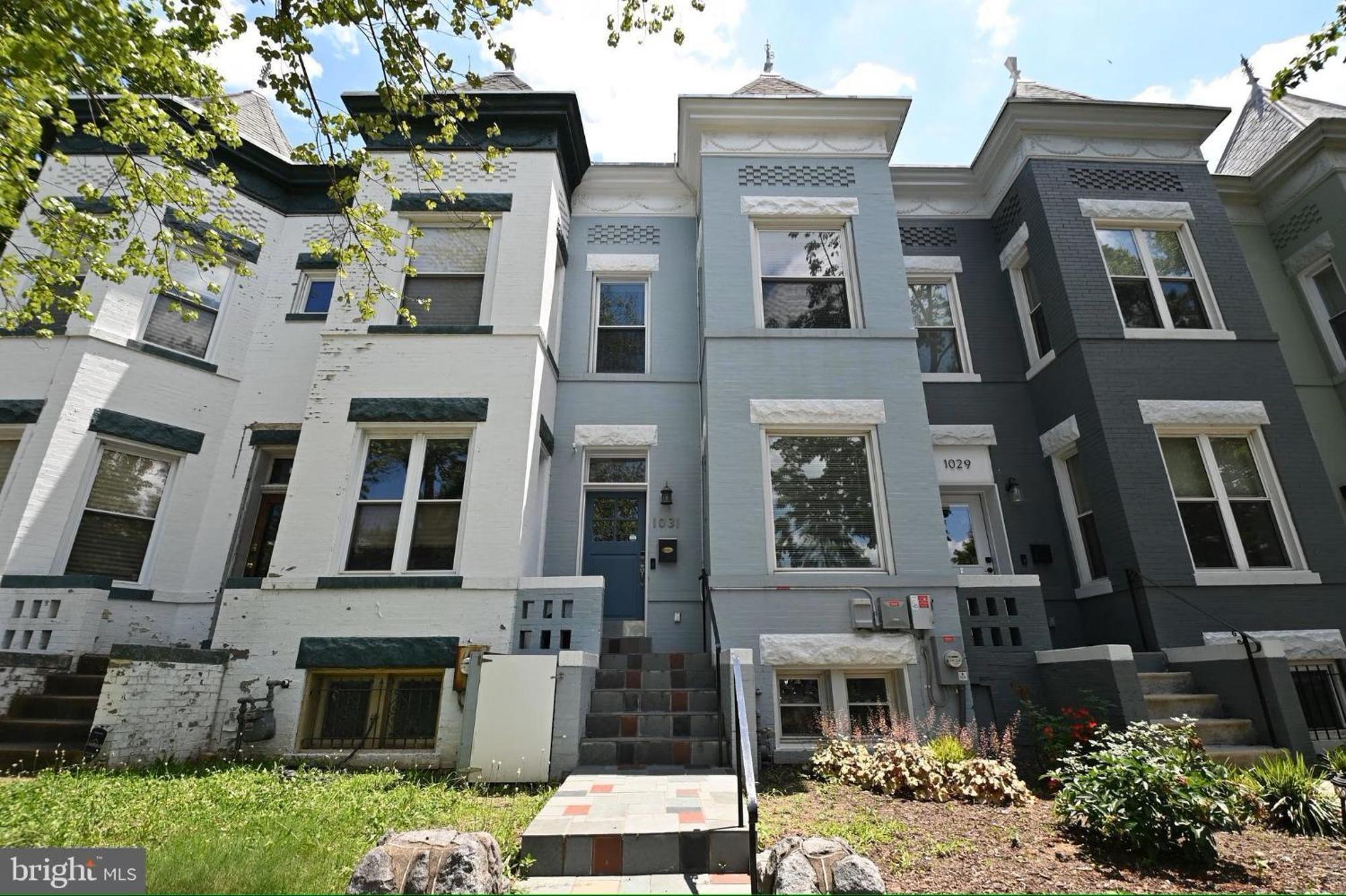 Holiday home Elegant 5br Near Capitol Hill! Free Parking! Washington