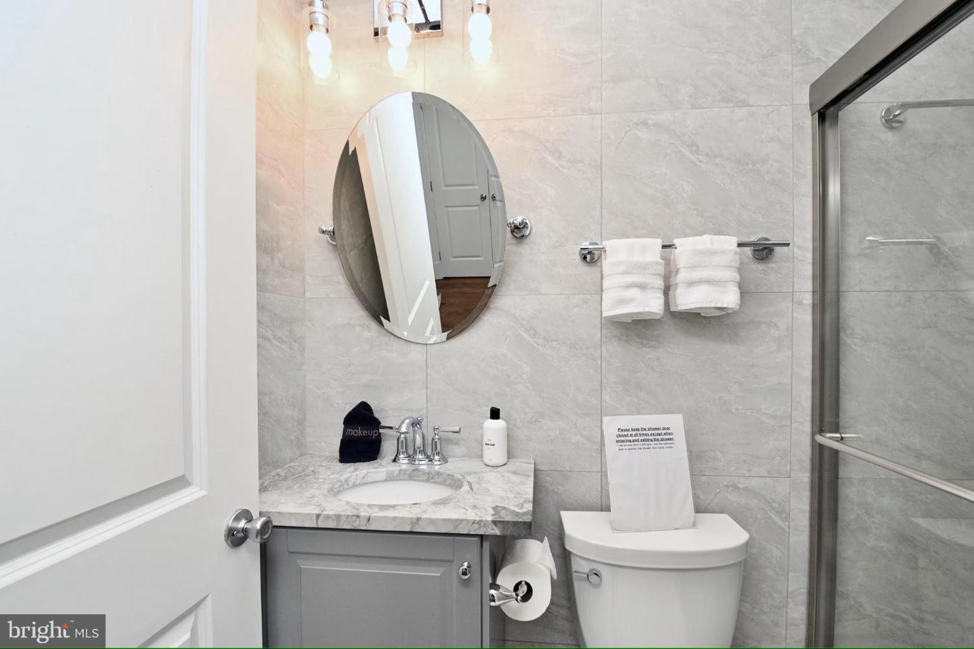 Holiday home Elegant 5br Near Capitol Hill! Free Parking!