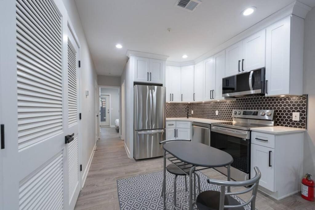 Lux 1br In Dc W Patio Apartment Washington